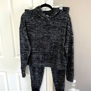 GAP comfy lounge set in black in good condition
